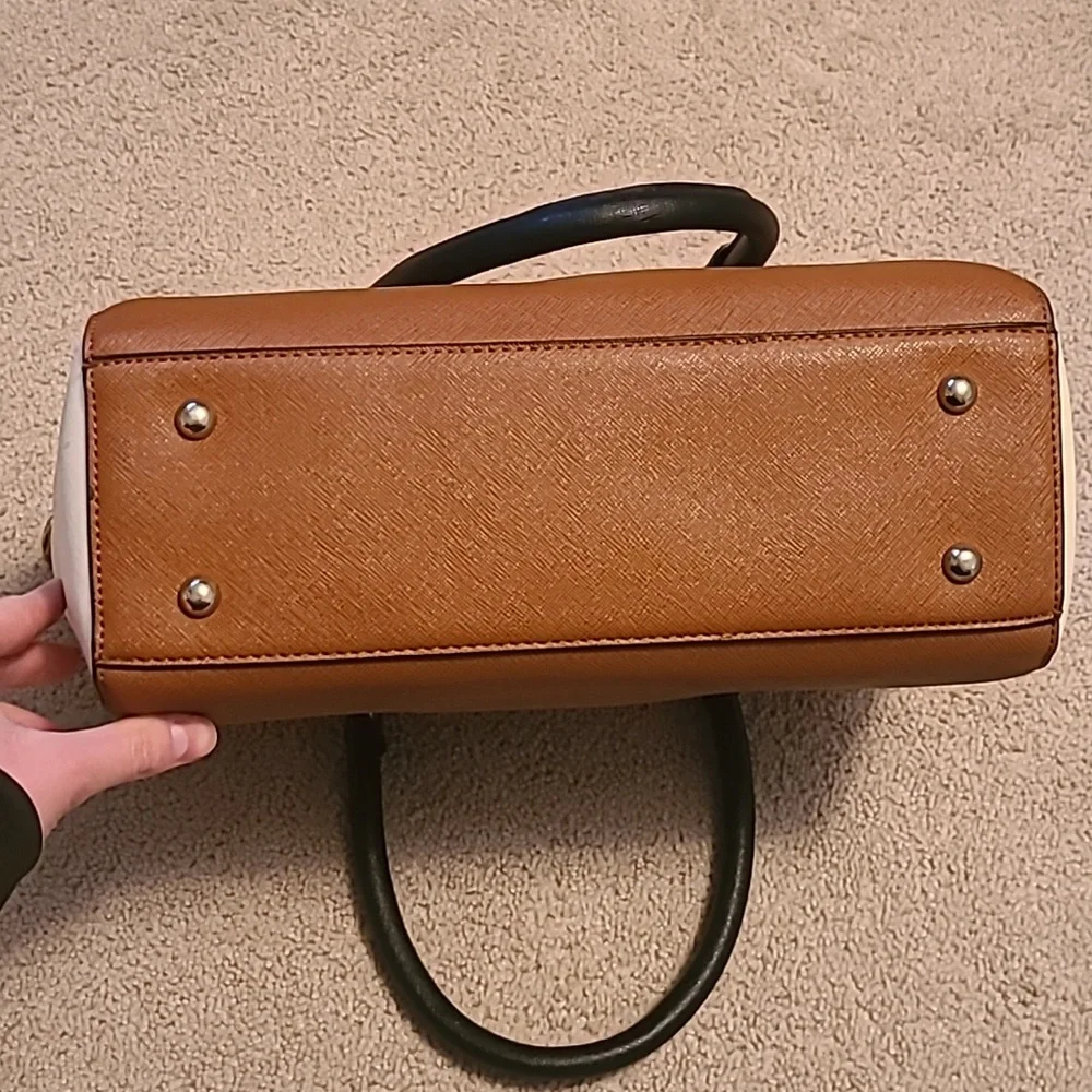 Neutral Colorblock Purse - Picture 6 of 6